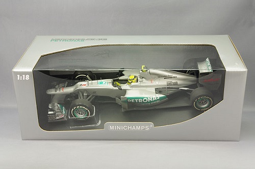 Mercedes W03 Nico Rosberg 1ere victoire GP Chine 2012 Minichamps 1/18
