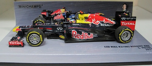 Red Bull Renault RB8 Sebastian Vettel 2012 Minichamps 1/43