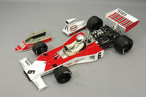 McLaren Ford M23 Denis Hulme GP Argentine 1974 Minichamps 1/18