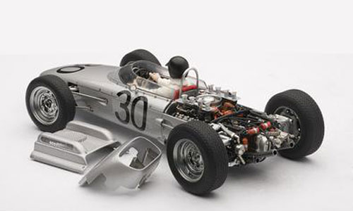 Porsche 804 1962 #30 Winner Dan Gurney Grand Prix de France 1962 ­ Edition limitée avec pilote ­AutoArt 1/18