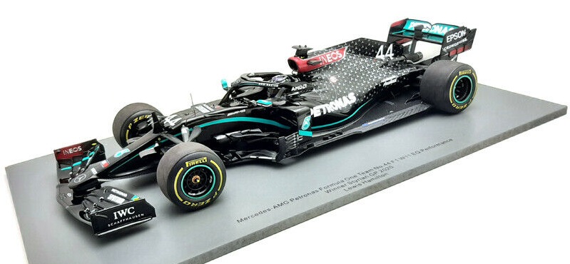 Mercedes W11 Lewis Hamilton World Champion du Monde 2020 Spark 1/18