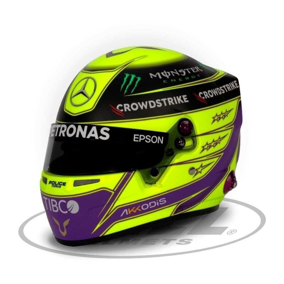 Mercedes Casque Lewis Hamilton 2022 Mini Helmet 1/2
