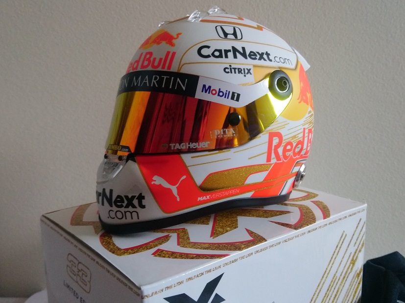 Red Bull Max Verstappen Casque 2020 Mini Helmet 1/2